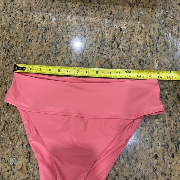 Coco Beech Tankini Top with Bottoms - Picture 11 of 12